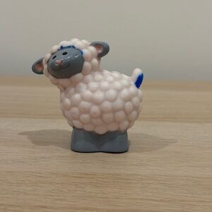 Vintage 1990 Fisher- Price Little People Sheep Toddler Toy